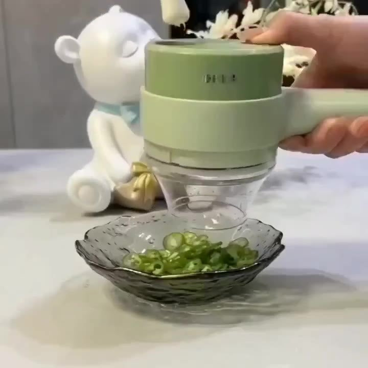 خلاط كهرباءي مع آداة تنضيف